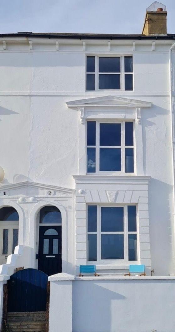 Beach View, 4 Bedroom House Opposite The Sea! Sleeps 10 Sandgate Exterior foto
