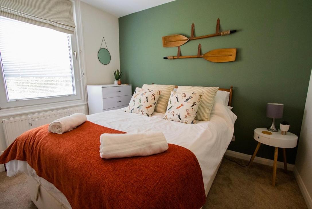 Beach View, 4 Bedroom House Opposite The Sea! Sleeps 10 Sandgate Exterior foto